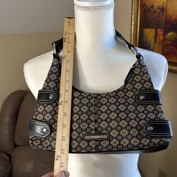 Nine West Chocolate brown and black shoulder bag great condition - Picture 10 of 11